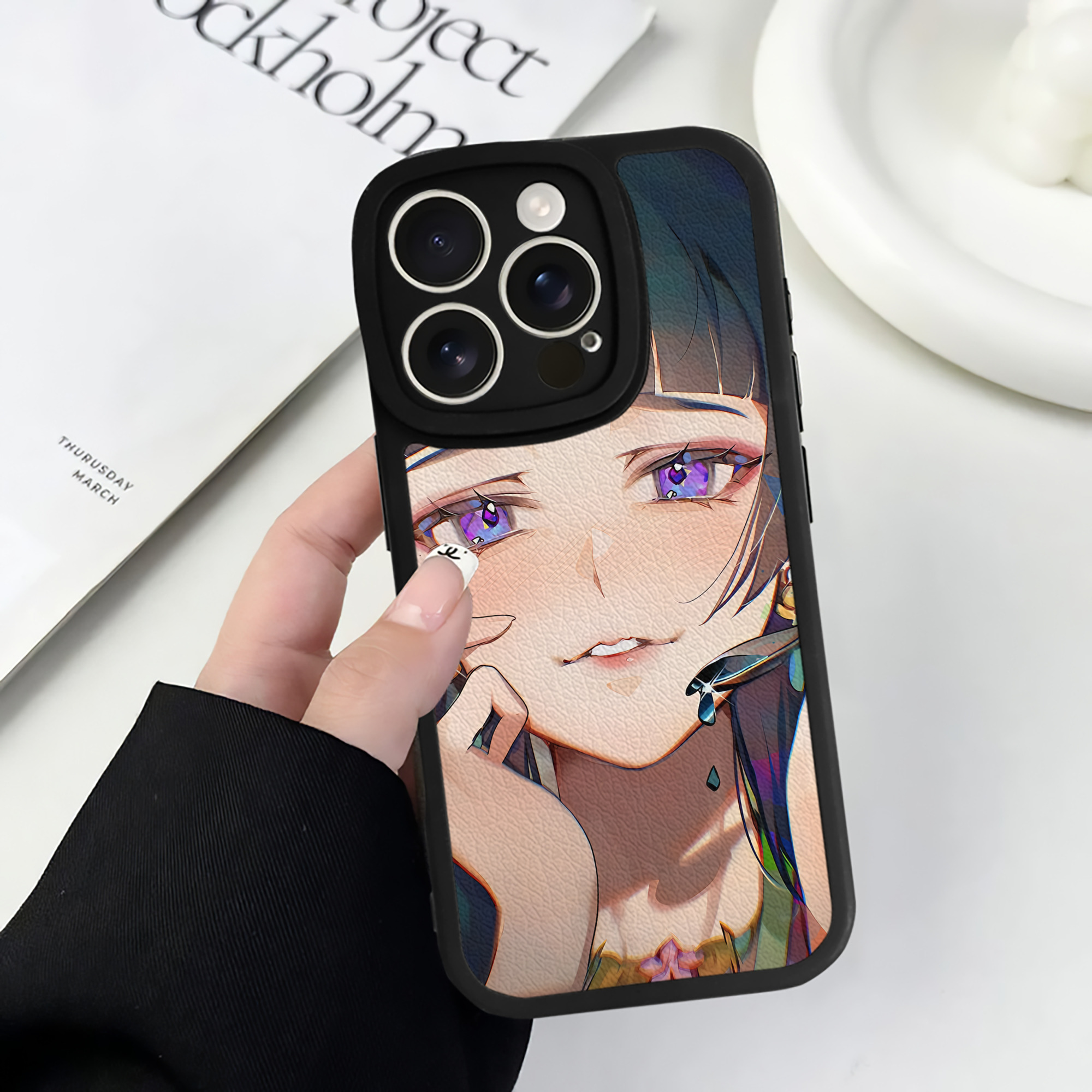 （画像用） 薬屋のひとりごと The Apothecary Diaries 【iPhone 16シリーズ対応】シリコンスマホケース（レザー調） 材質：シリコン
